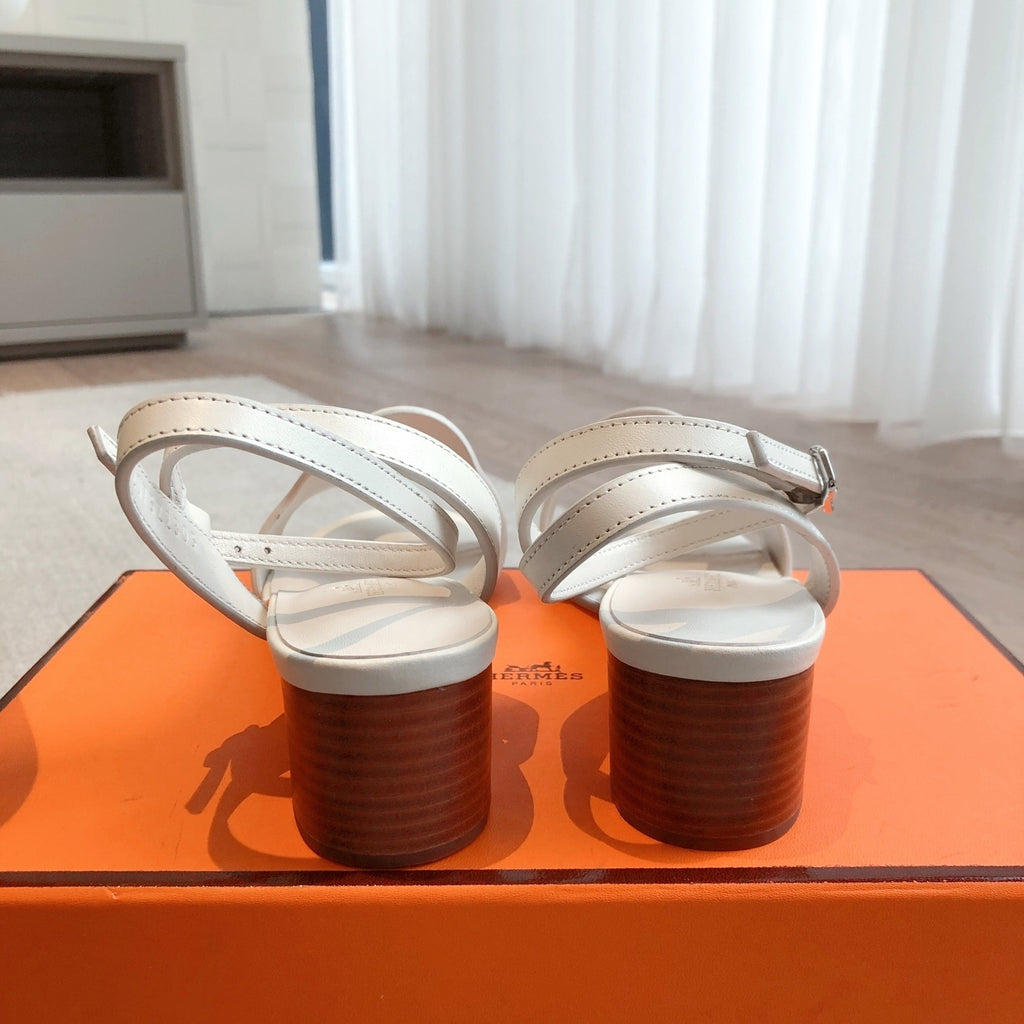 BNIB Hermes Oran sandal