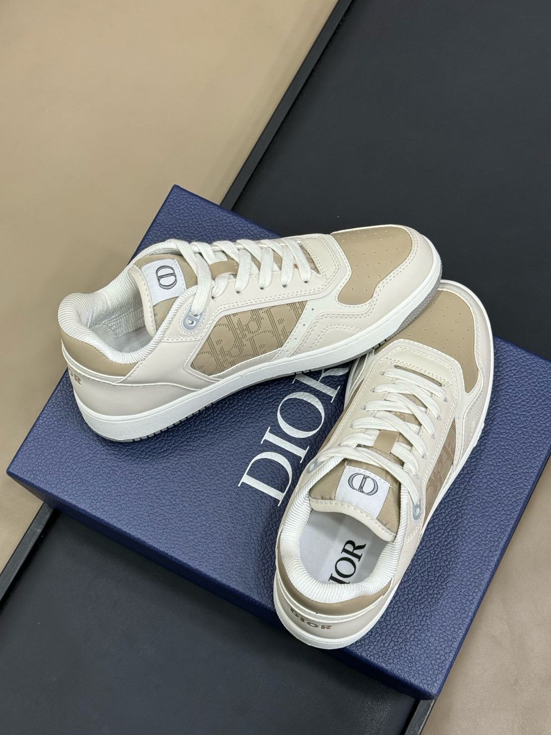 SNEAKERS DIOR