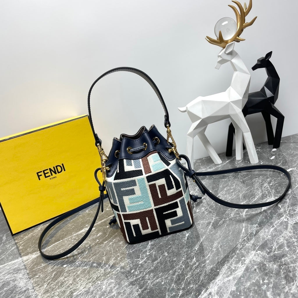 FENDI  MON TRESOR