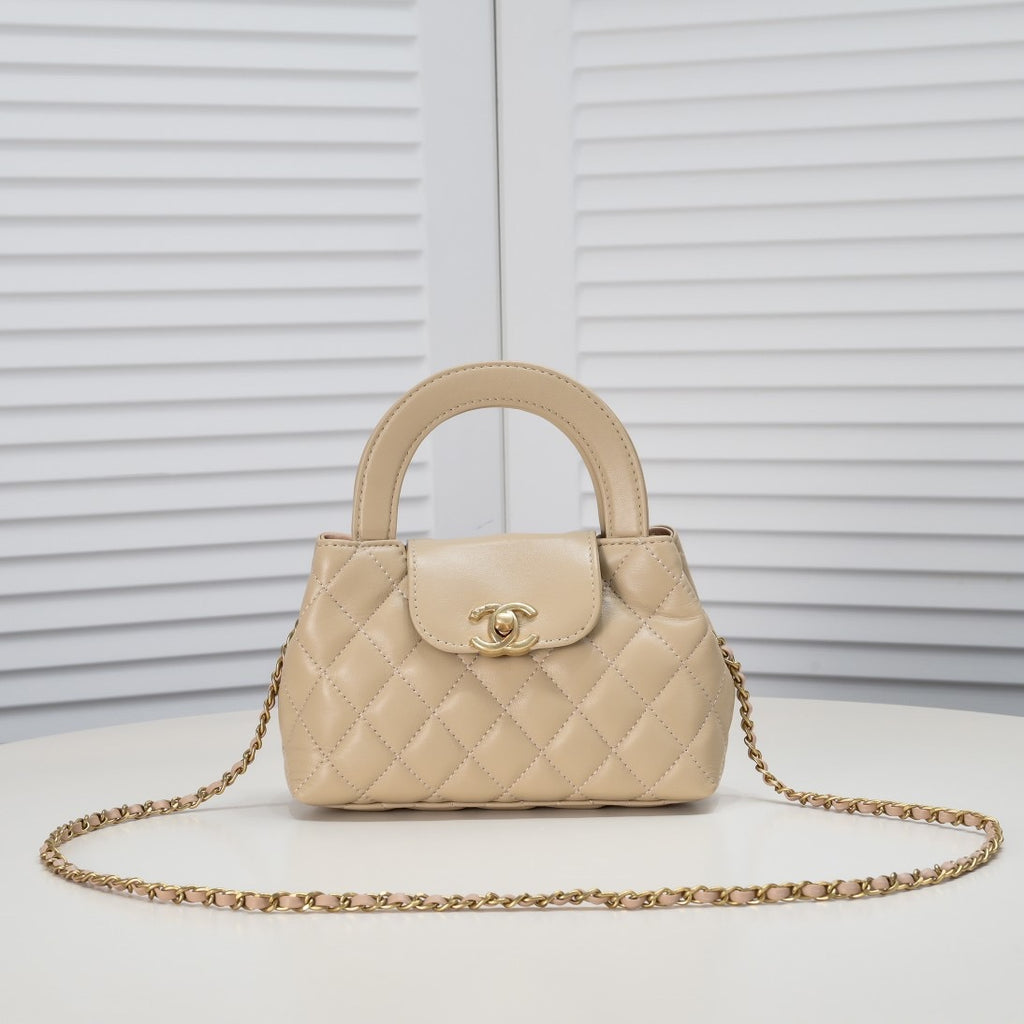 Chanel 23K Kelly Chain Handle Calfskin Handbag Shoulder Bag