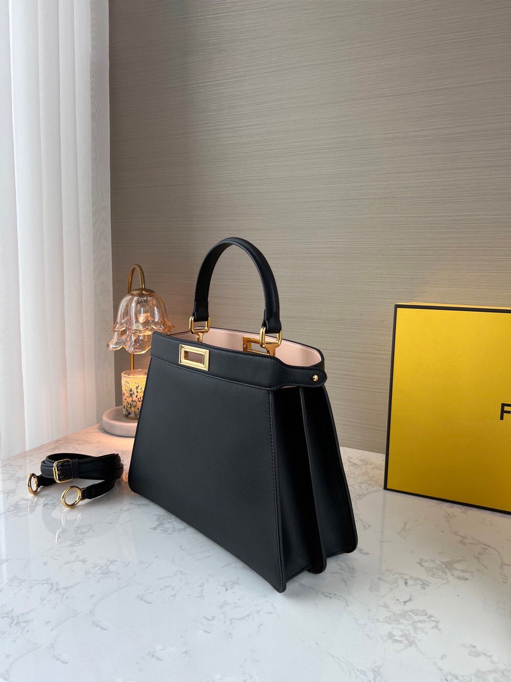 FENDI BAG  Peekaboo