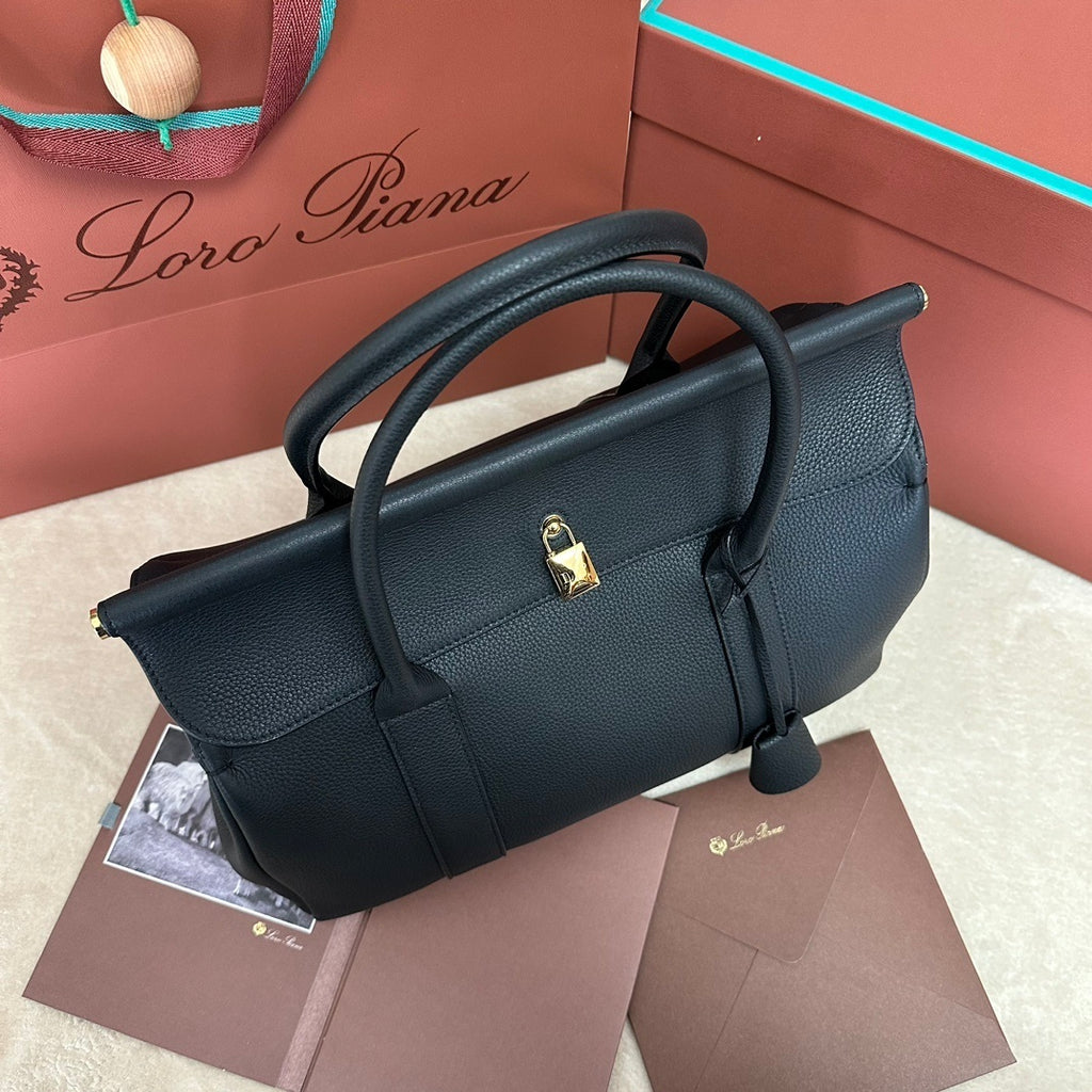 Loom bag L32 black loro piana