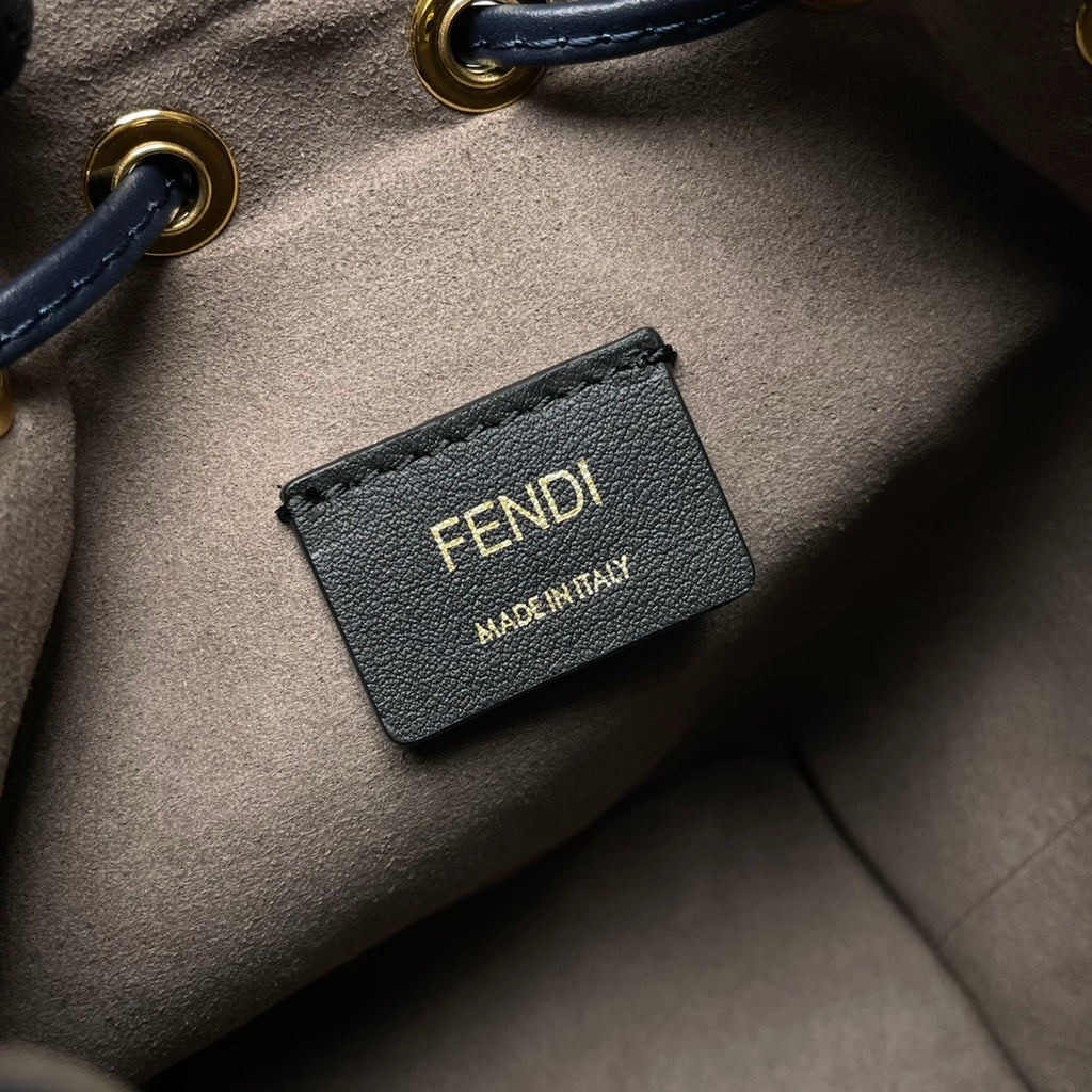 FENDI BAG  Peekaboo